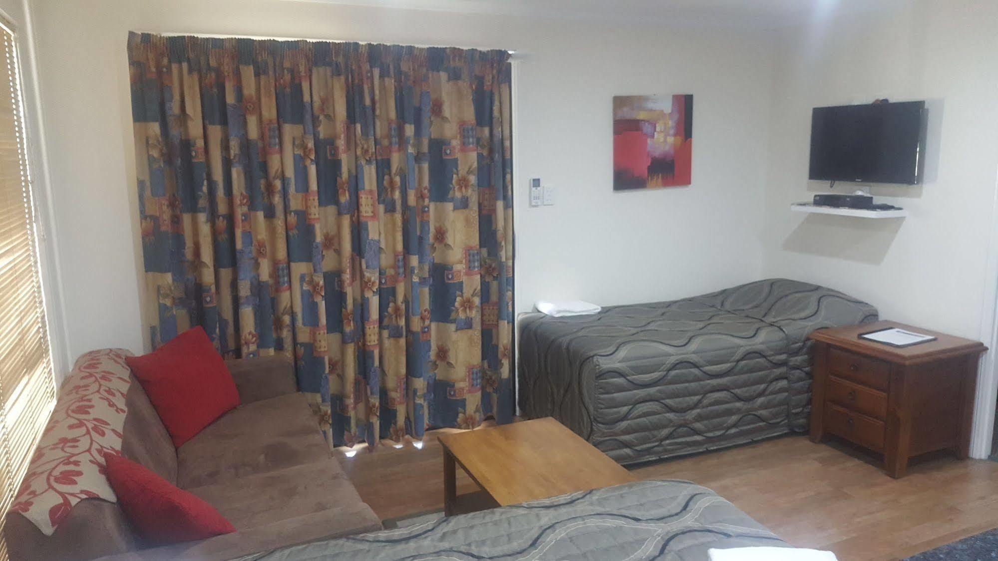 Emerald Motel Apartments Extérieur photo